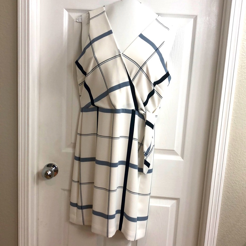 Ann Taylor dress, White with navy blue stripes,Size 10P